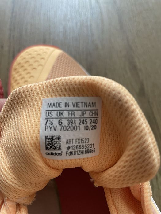 Adidas dama marime 39 ca noi