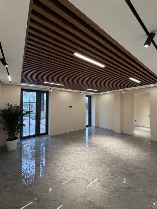 Продаётся офис, помещение ул. Бабура Пирамид первая линия 85м²