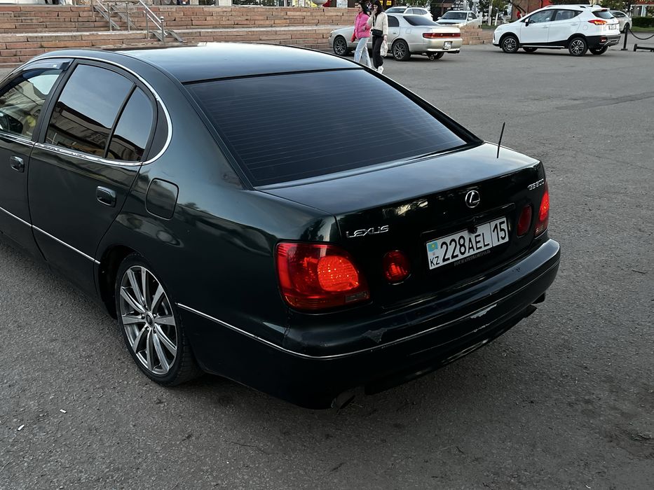 Lexus GS300  продам