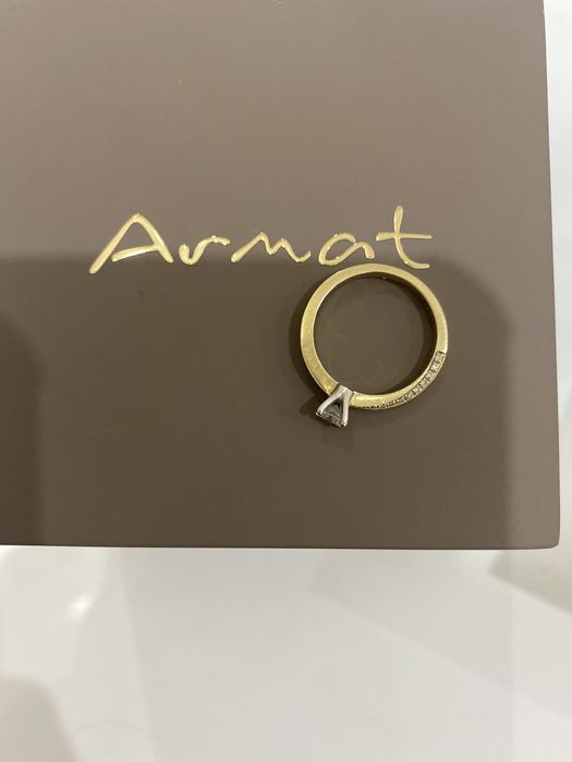 Кольцо золотое с бриллиантом