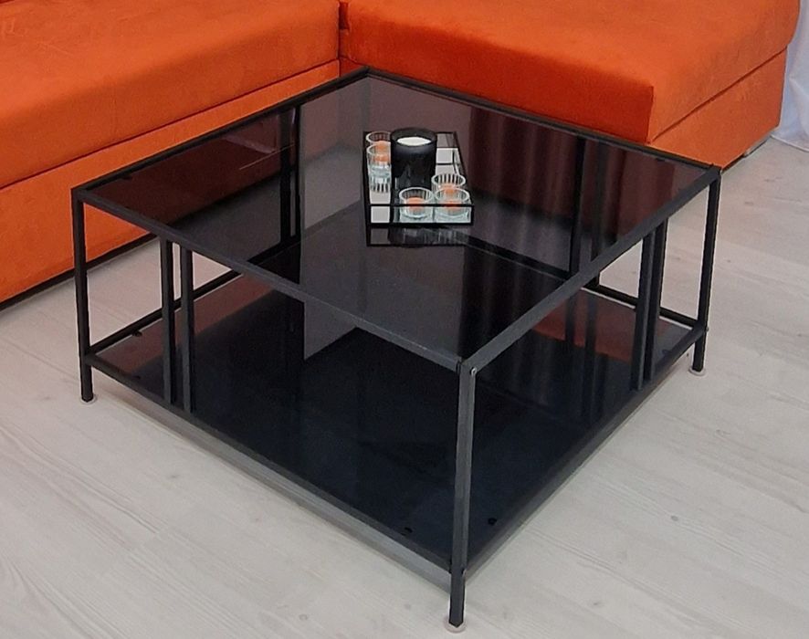 Masuta de cafea neagra