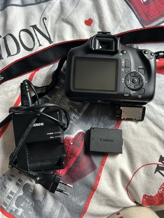 ПРОДАВАМ СПЕШНО!!!Canon Eos 4000d