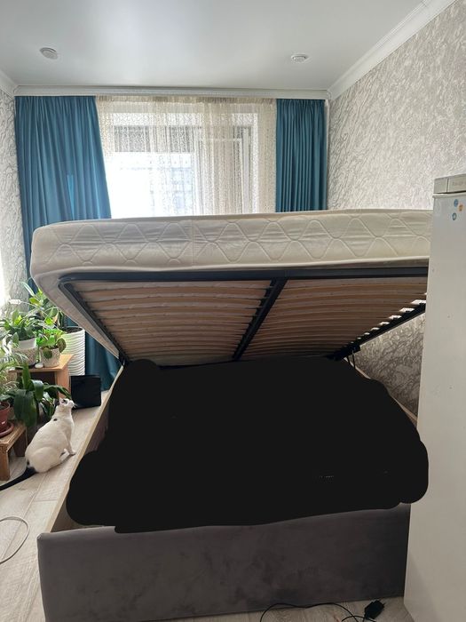 Продам кровать 2х спальнюю