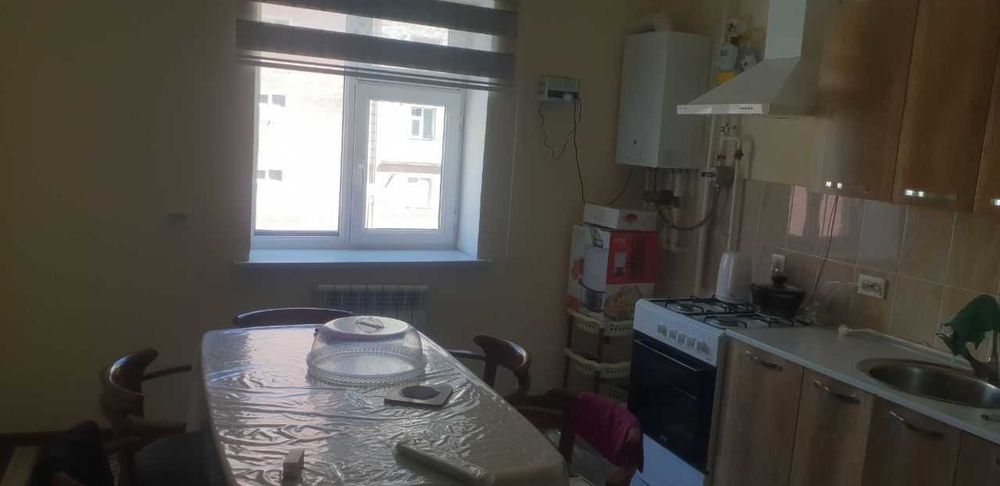 Urganch shahrida kvartira sotiladi