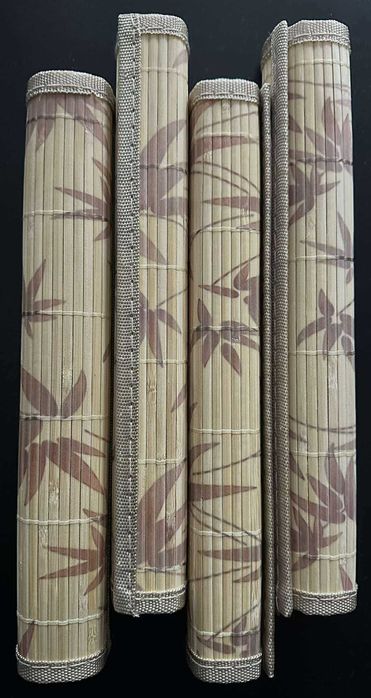 Продавам чисто нови дървен поднос и подложки за чай и за маса