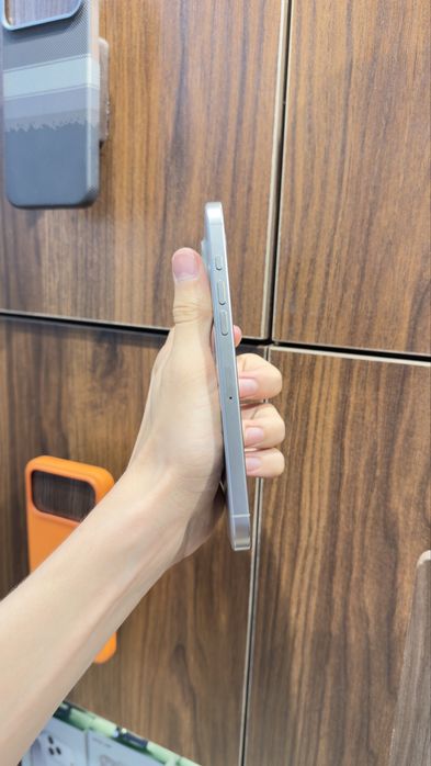 iphone 16 pro max naxtka