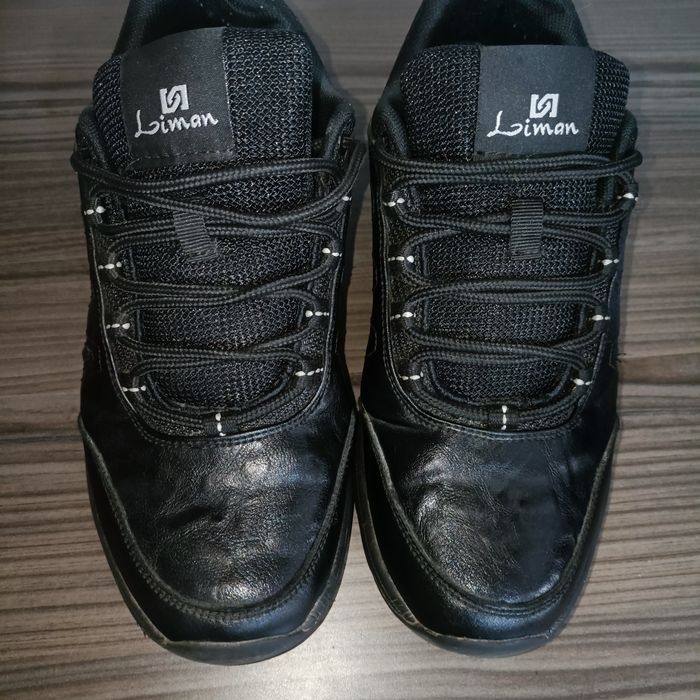 Продам кроссовки