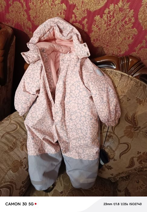Продам комбинезон зимний