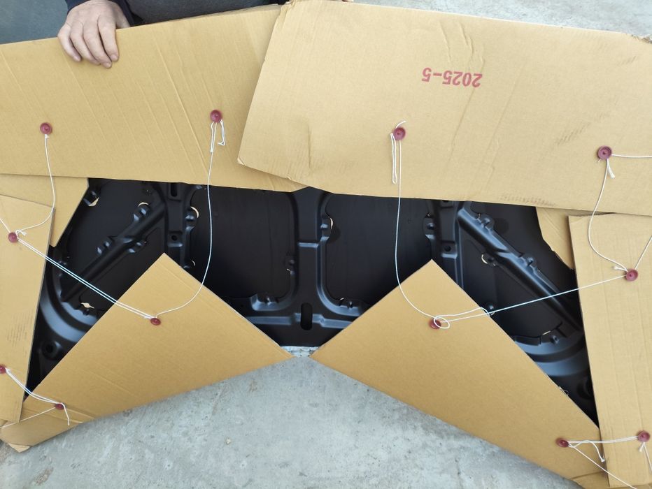 Хундай Акцент рестайлинг капот