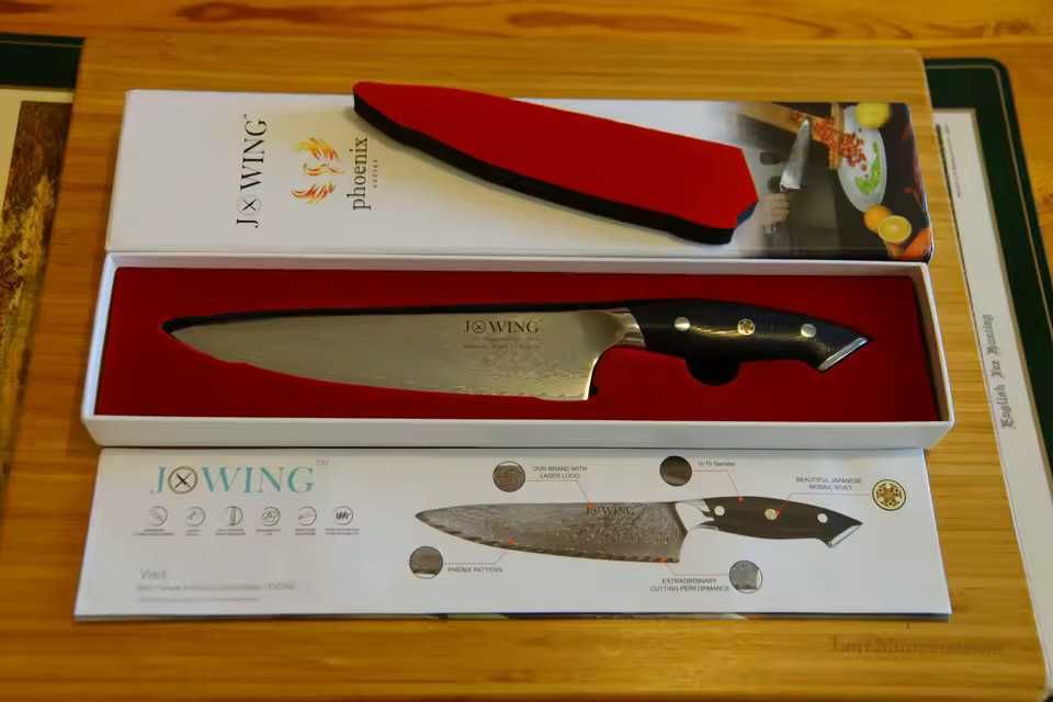 Cutit Bucatar Japonez Damasc ,76 straturi, miez VG10, 33 cm, JoWing