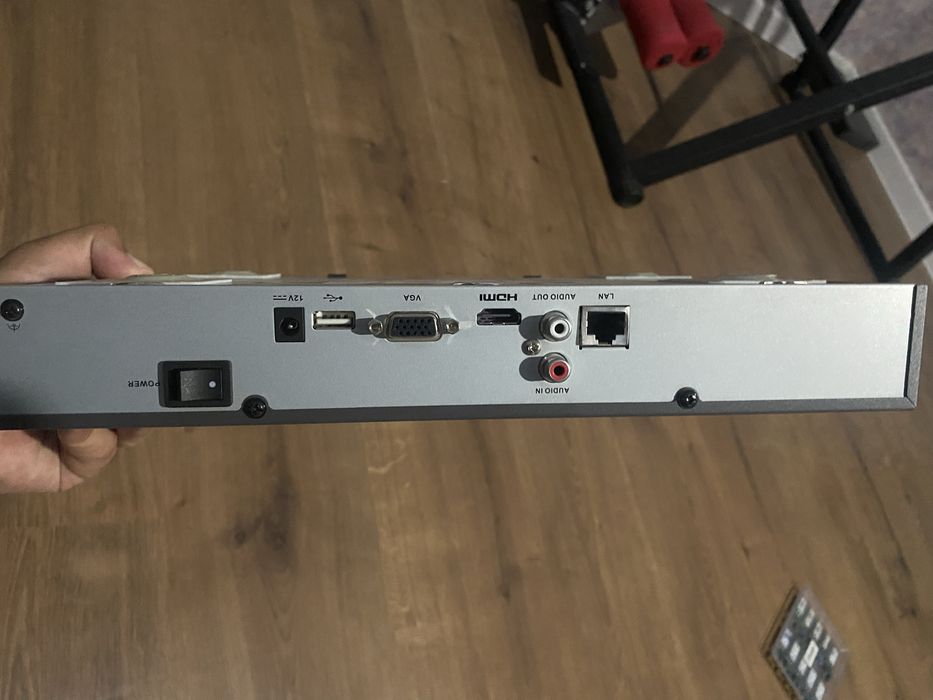 видео регистратор HIKVISION