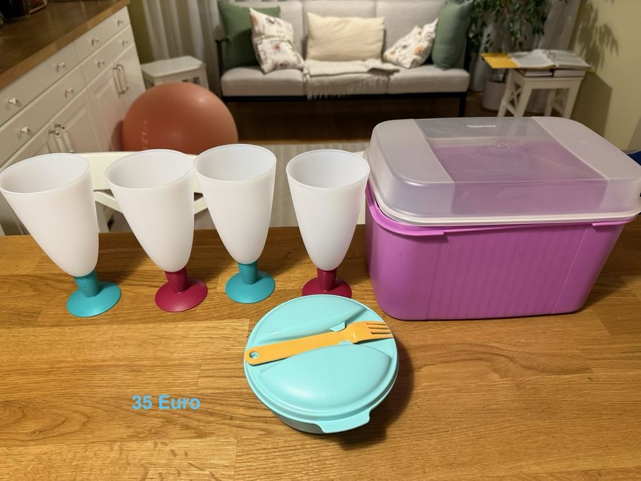 Съдове на Tupperware