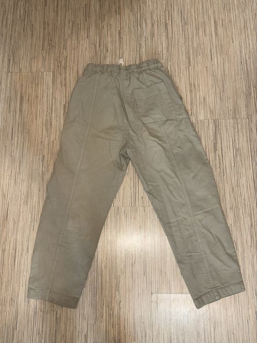 Штаны цвета хаки
