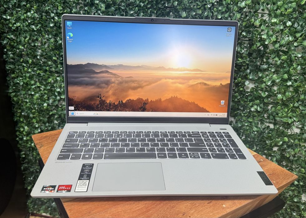 Laptop Lenovo IdeaPad 5, AMD Ryzen 5 ,16GB DDR4,512GB SSD,GPU AMD 4GB