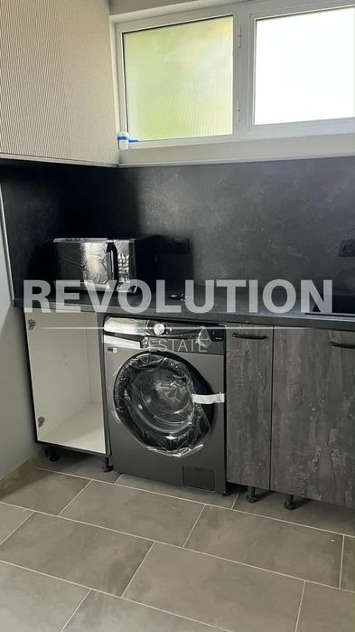 Етаж от къща в района на Виница!