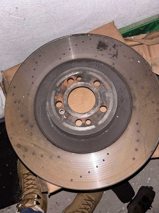 Спирачни дискове и накладки за Mercedes GLE AMG