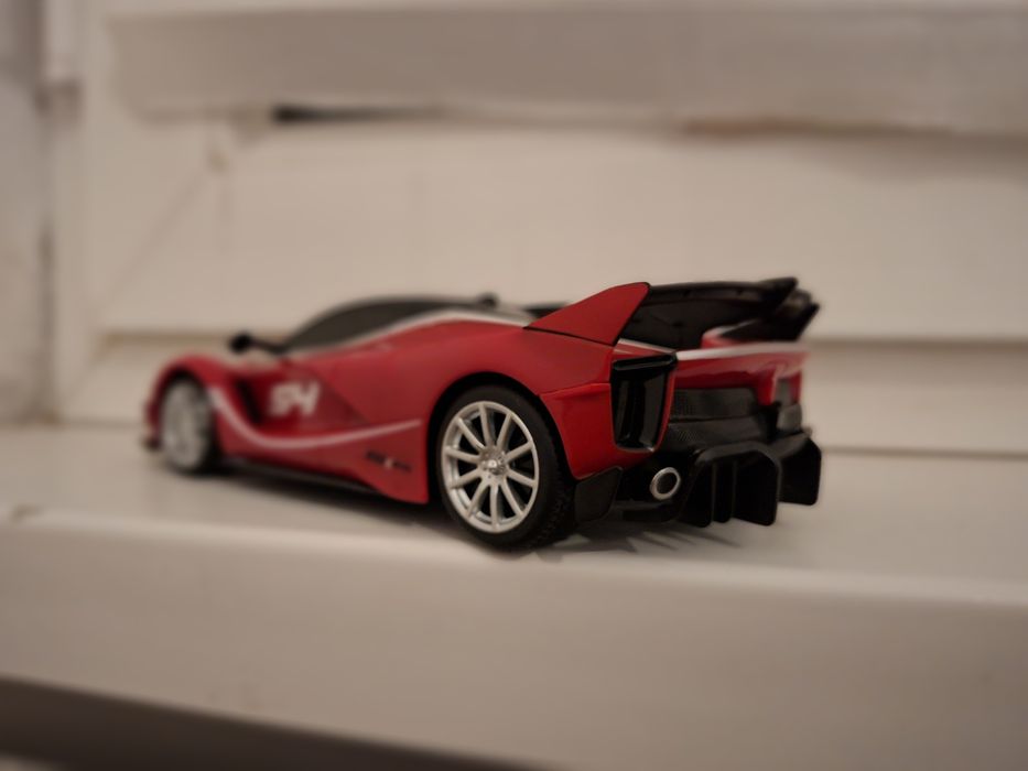НОВО! Ferrari LaFerrari с Дистанционно (Лицензиран модел 1:24) - ТОП Ц