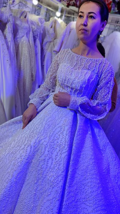 Келин куйнаклар сотилоди нархи келишилган холда