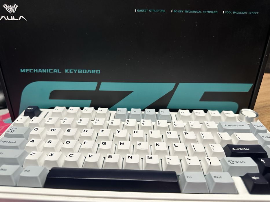 aula f75 б/у с коробкой
