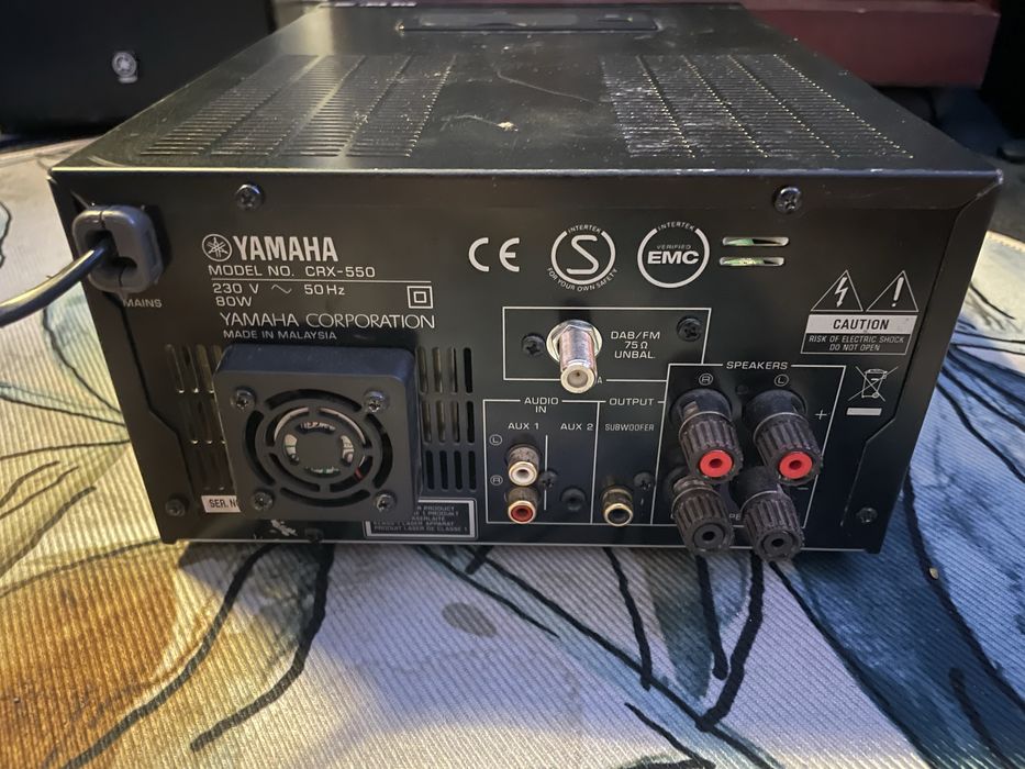 Yamaha CRX-550 CD Receiver cu USB, iPod, DAB/DAB+, stare foarte buna