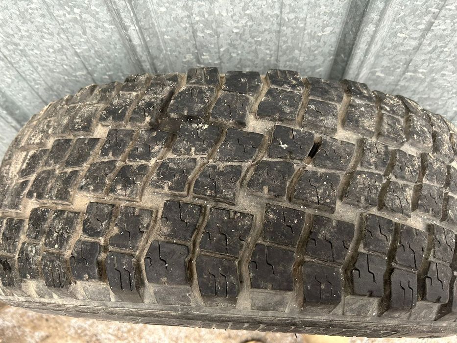 Диски с летней резиной на джип