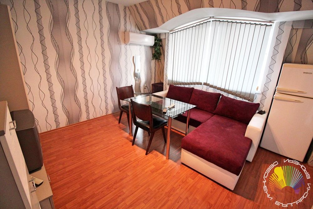 Дава се под наем Двустаен апартамент в Бургас, Лазур - 65 кв.м за 433.5 € - Снимка #2