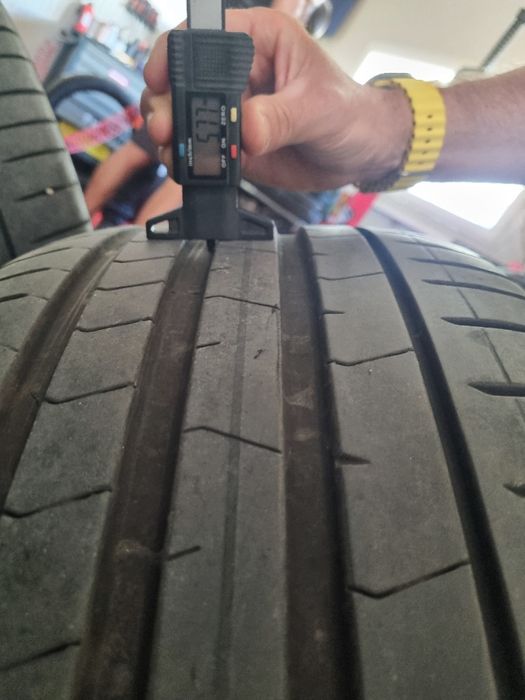 Set anvelope vara Pirelli  275/40/R21 fata si  315/35/R21 spate