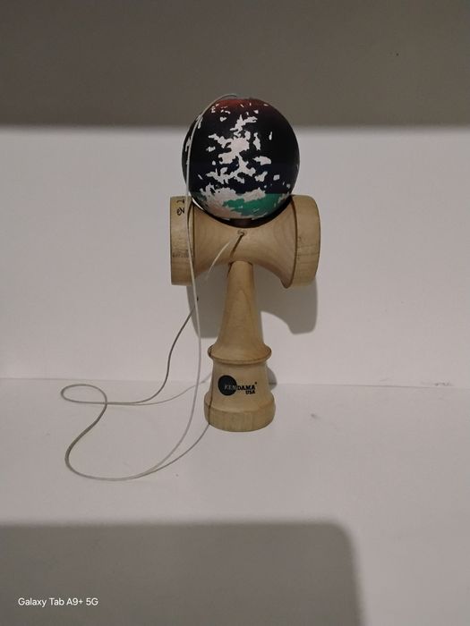 Kendama USA pro model Make Waves