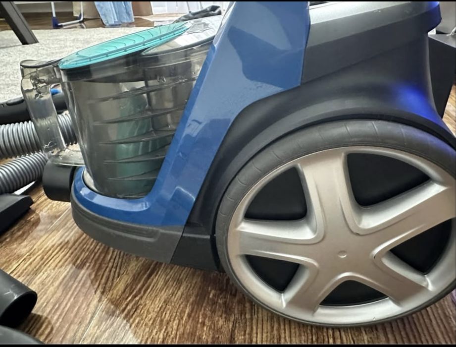 Aspirator Philips fără sac FC9557/09