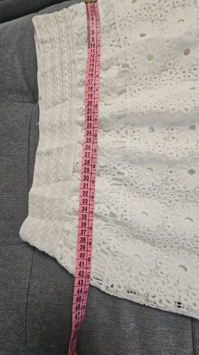 Fustă din dantelă elastică