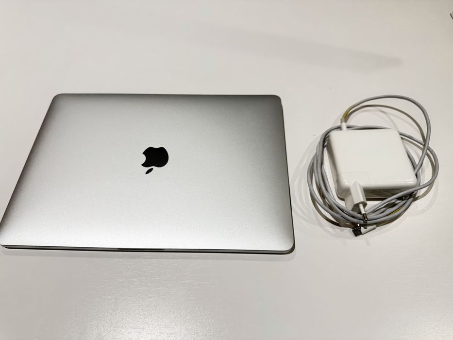 MacBook Pro 13’ 2018 Intel i5 8/256
