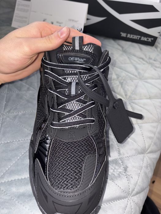 Off White Be Right Back