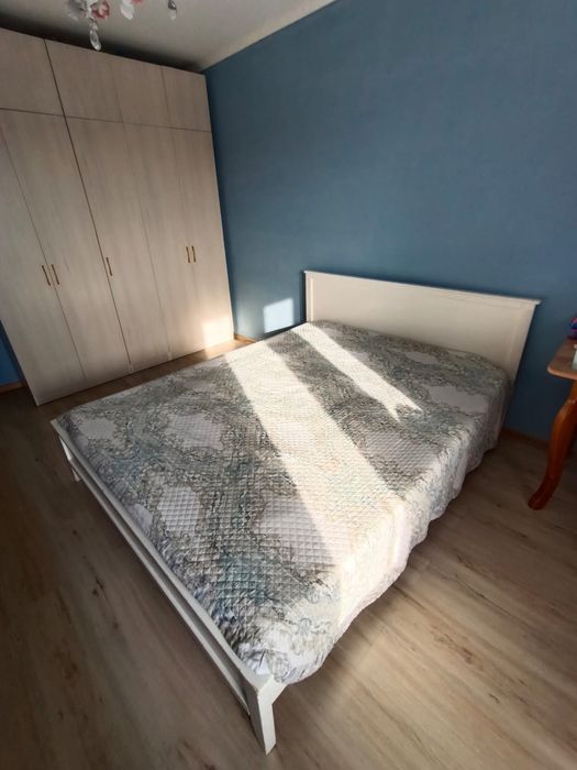 Продам кровать двухспальную