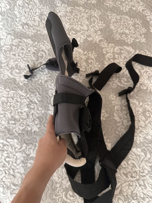 Кенгуру  Chicco подходящо от 0м.