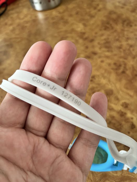 Детские очки для плавания