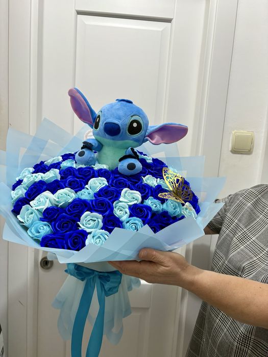 SUPER PROMOTIE!buchete de 101 trandafiri cu stitch la doar 200 lei.Accept si comenzi urgente