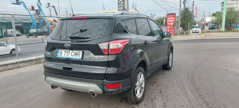 Ford Kuga 4x4 Titanium 180CP
