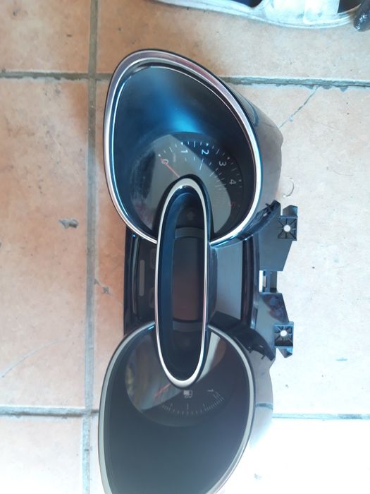 Ceasuri bord renault clio 4 an 2015