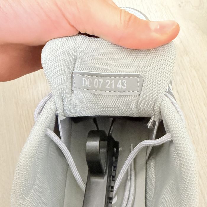 Adidadi Dior B30