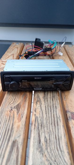 Radio auto  Sony cu microfon incorporat  Digital media player