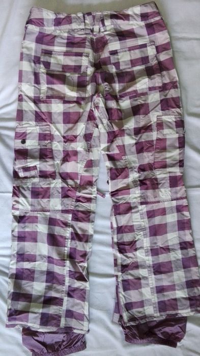 Costum dama Burton ski / snowboard, mar M, stare foarte buna