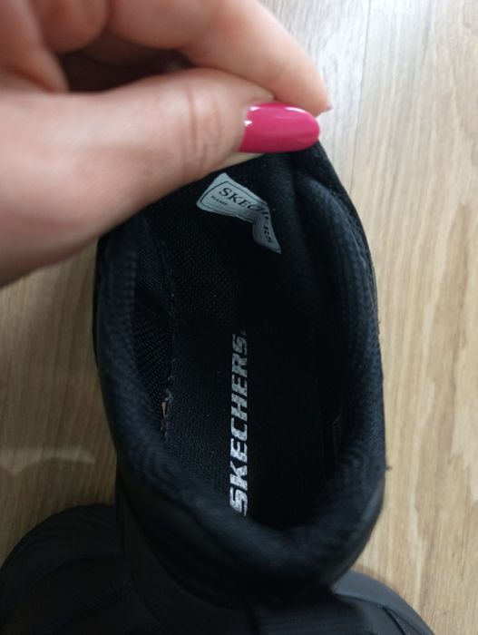 Sketchers mărimea 33