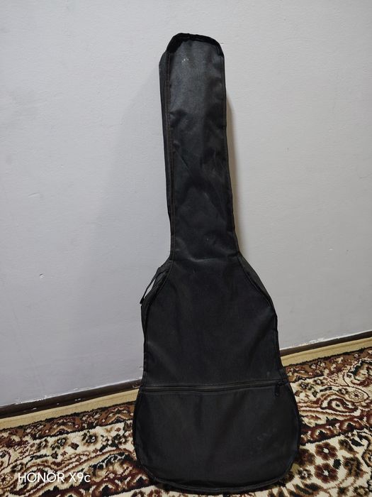 Срочно сотилади Гитара янги  38