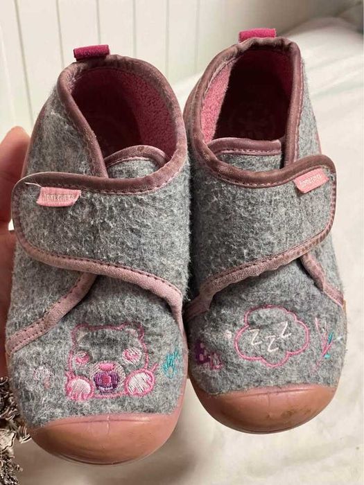 Детски пантофи Biomechanics, запазени, подходящо за близнаци - 2 броя