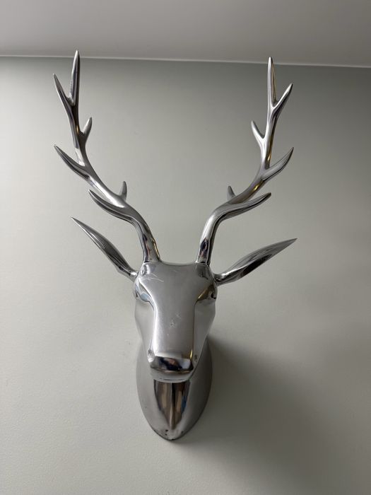 Скулптура на елен / 80-те