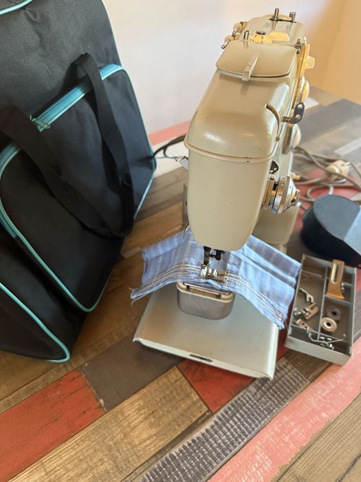 Masina cusut Pfaff 362 automatic