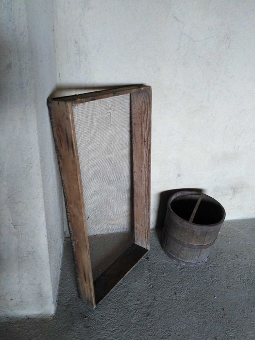 куп от стари мебели - запазени, подходщи за интериор