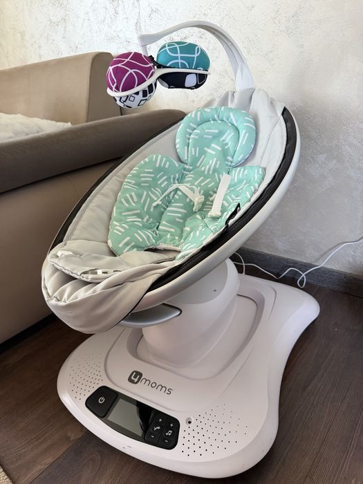 Продавам 4moms MamaRoo