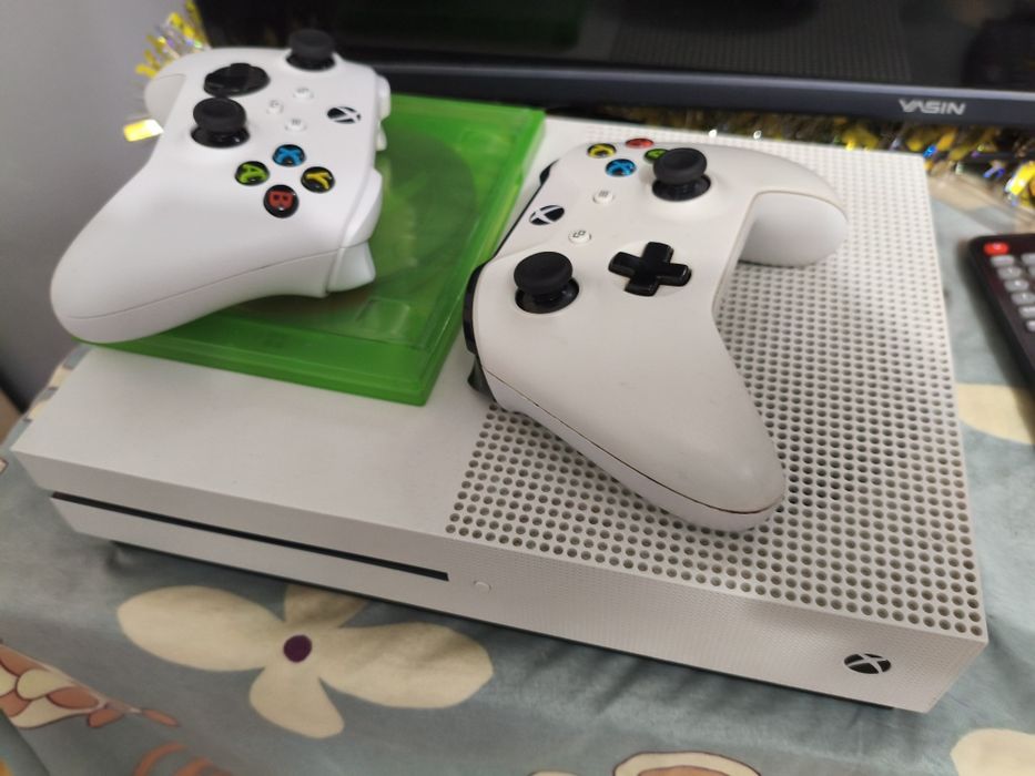 X box one s икс бокс оне s 1 терабайт 40 игр