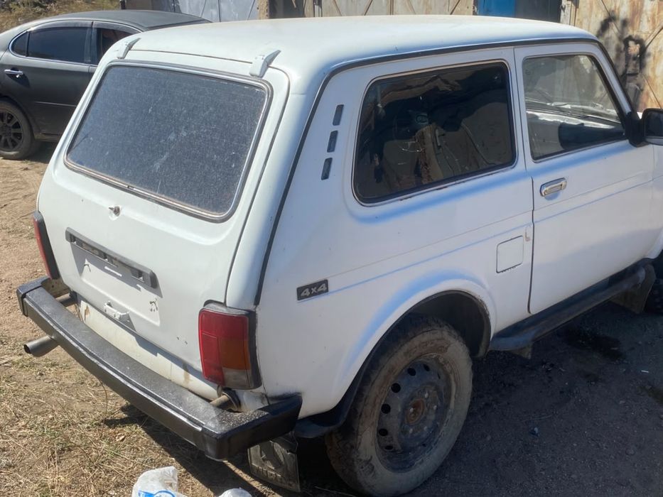 Продам ниву на ходу